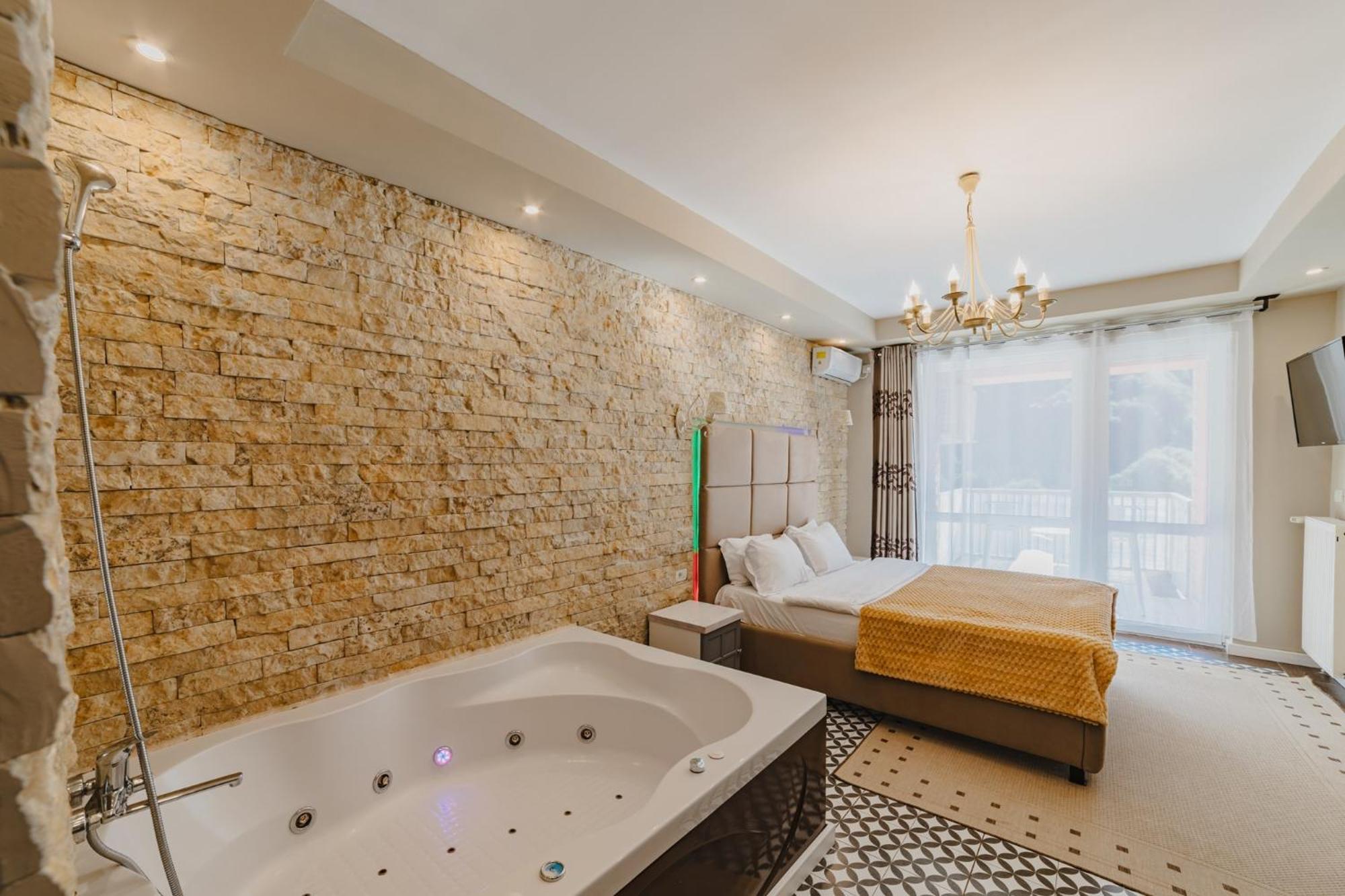 Romantic Jacuzzi Belleview Studio Σινάια Εξωτερικό φωτογραφία