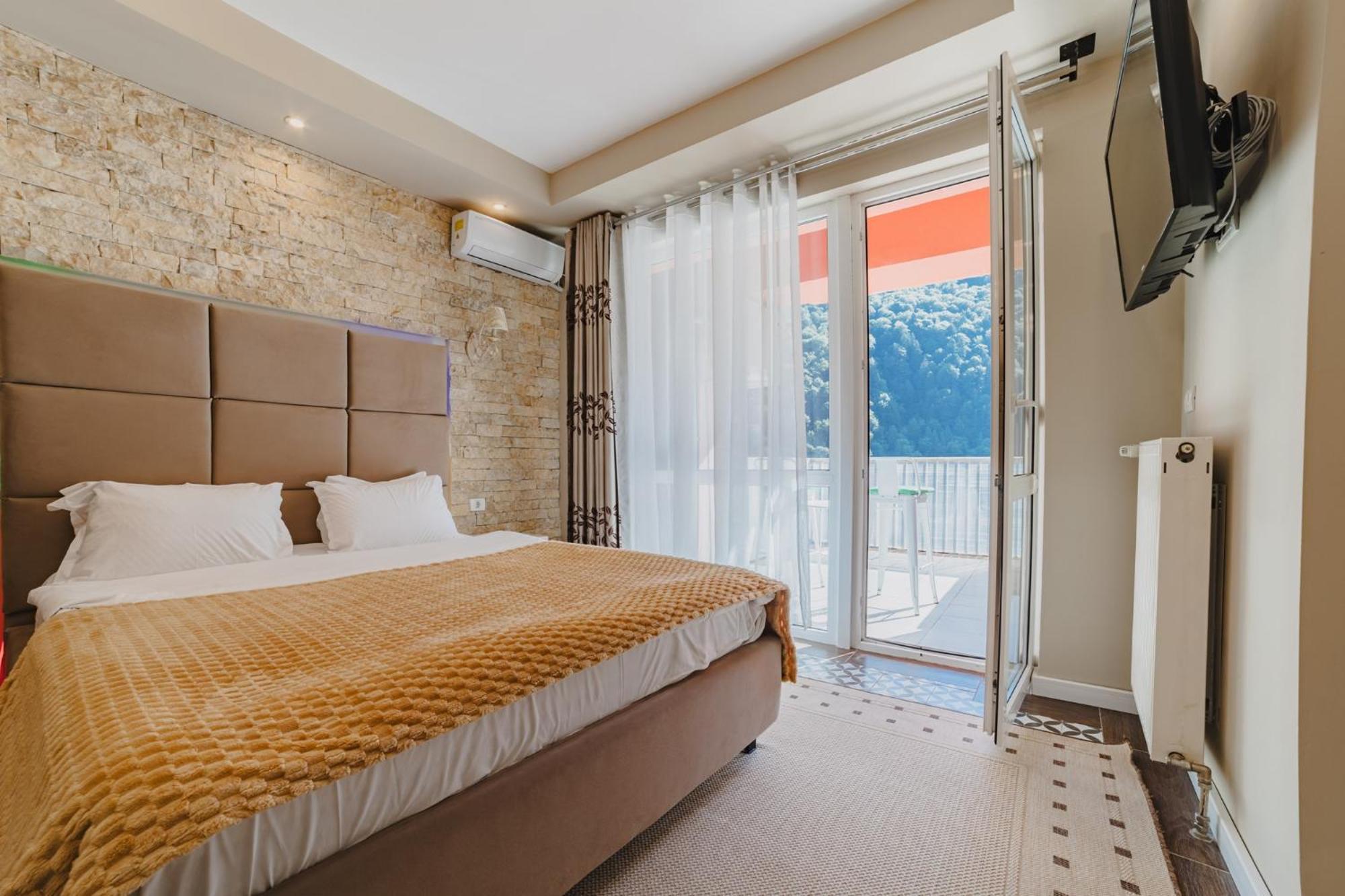 Romantic Jacuzzi Belleview Studio Σινάια Εξωτερικό φωτογραφία
